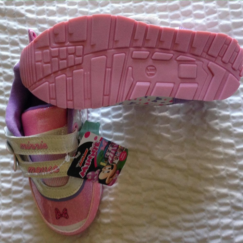 Minnie Mouse Toddler Girls Light Up Sneaker - Picture 7 of 16